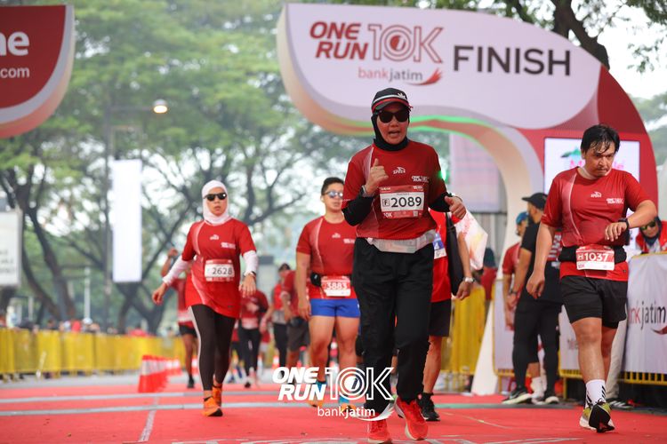 Race photo from ONE RUN 10 K