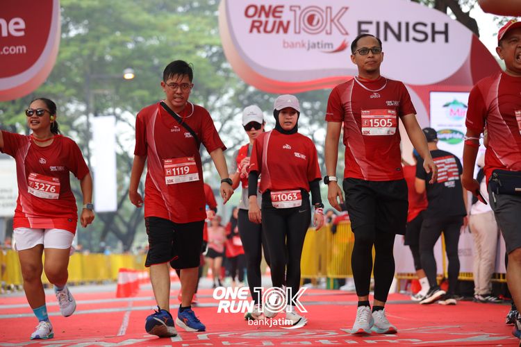 Race photo from ONE RUN 10 K
