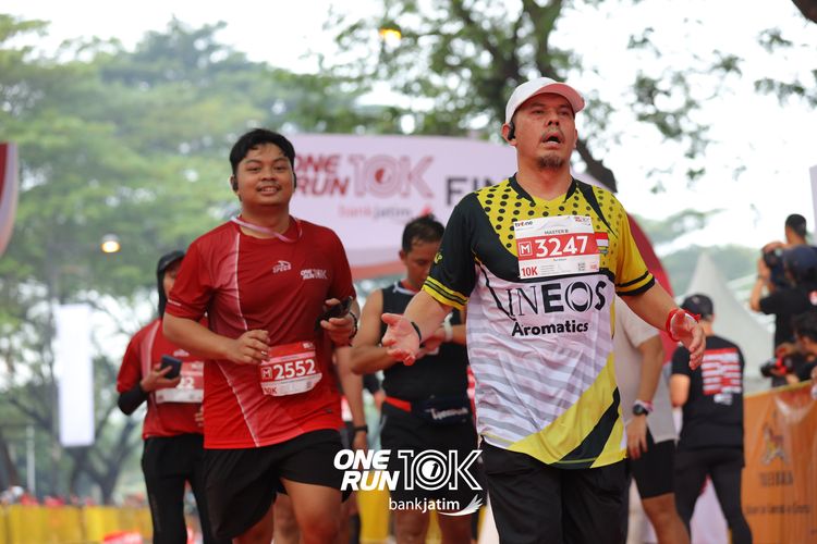 Race photo from ONE RUN 10 K