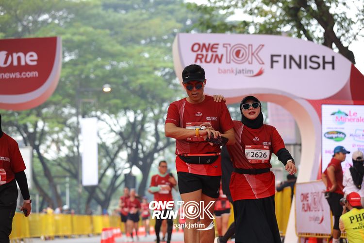 Race photo from ONE RUN 10 K