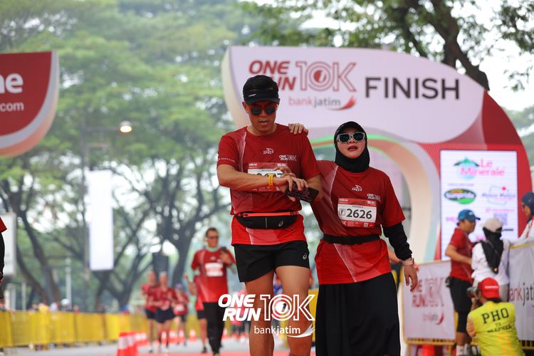 Race photo from ONE RUN 10 K