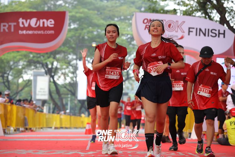 Race photo from ONE RUN 10 K