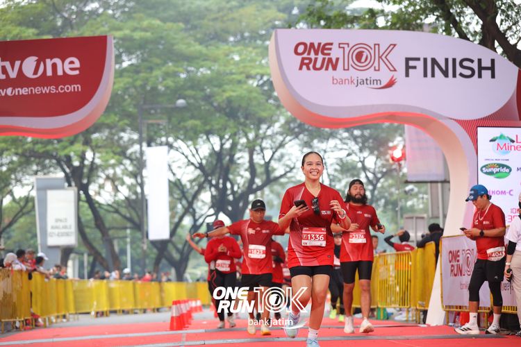 Race photo from ONE RUN 10 K