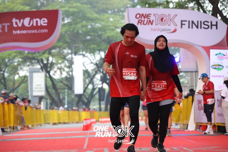 Race photo from ONE RUN 10 K
