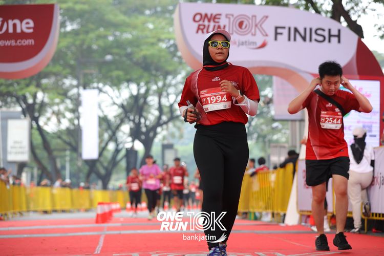 Race photo from ONE RUN 10 K