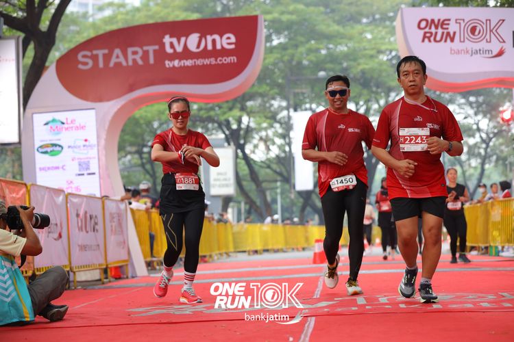 Race photo from ONE RUN 10 K