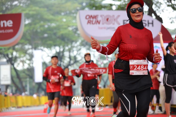 Race photo from ONE RUN 10 K