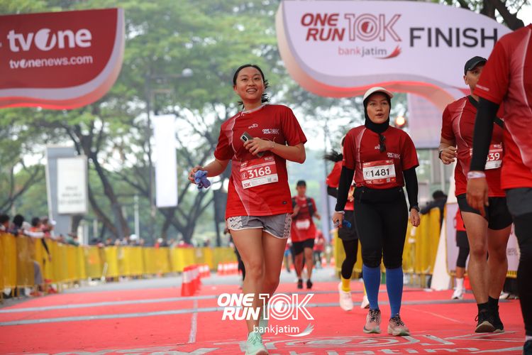 Race photo from ONE RUN 10 K