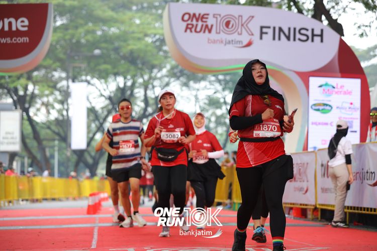 Race photo from ONE RUN 10 K