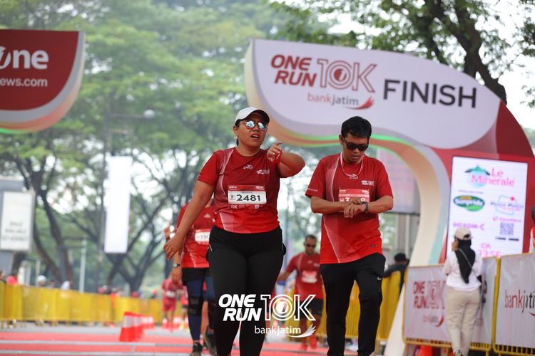 Race photo from ONE RUN 10 K