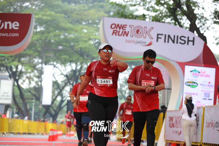 Race photo from ONE RUN 10 K