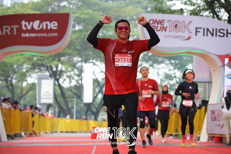 Race photo from ONE RUN 10 K