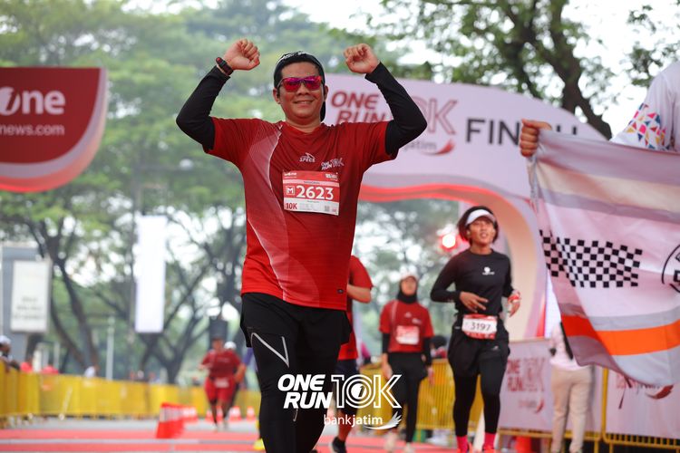 Race photo from ONE RUN 10 K