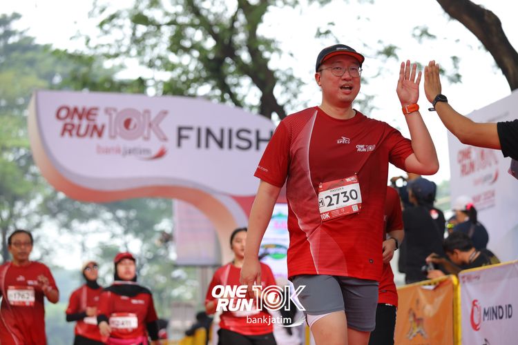 Race photo from ONE RUN 10 K