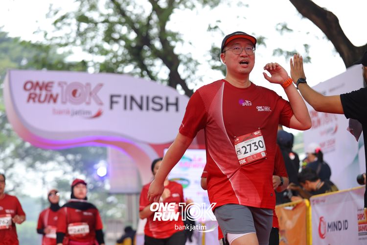 Race photo from ONE RUN 10 K