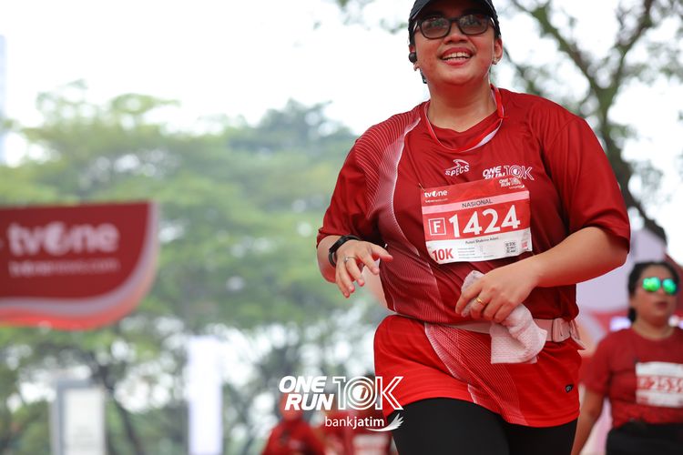 Race photo from ONE RUN 10 K