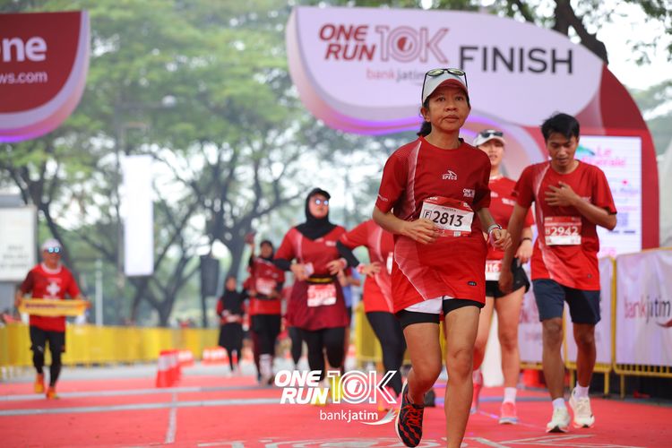 Race photo from ONE RUN 10 K
