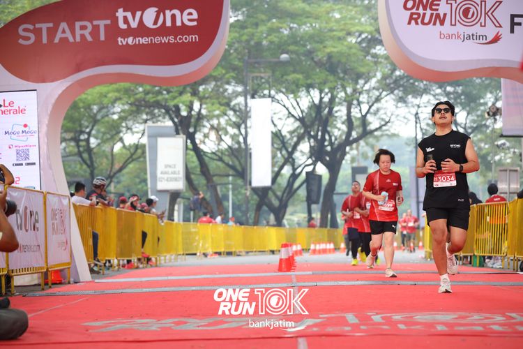 Race photo from ONE RUN 10 K
