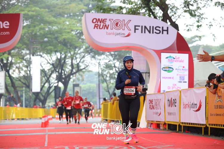Race photo from ONE RUN 10 K