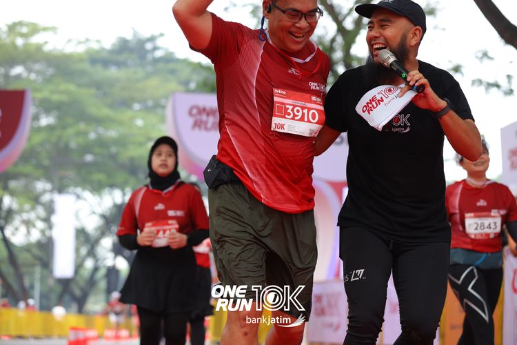 Race photo from ONE RUN 10 K