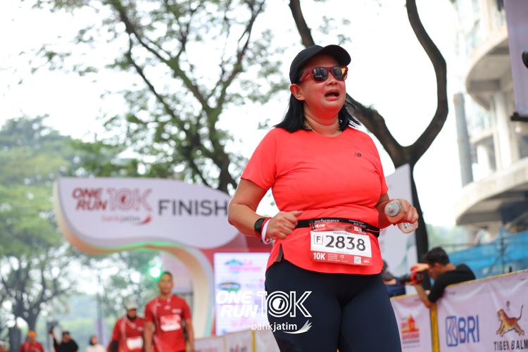 Race photo from ONE RUN 10 K