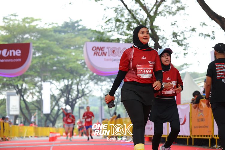 Race photo from ONE RUN 10 K