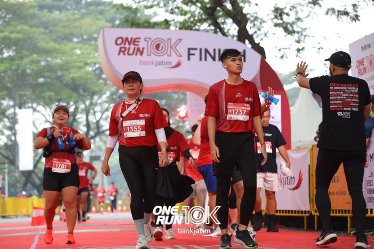 Race photo from ONE RUN 10 K