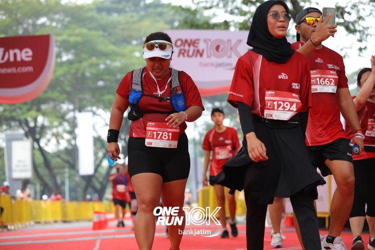 Race photo from ONE RUN 10 K