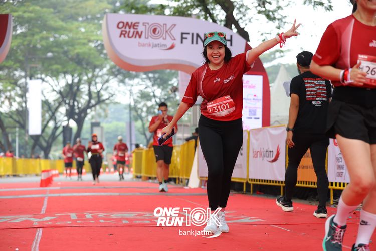 Race photo from ONE RUN 10 K