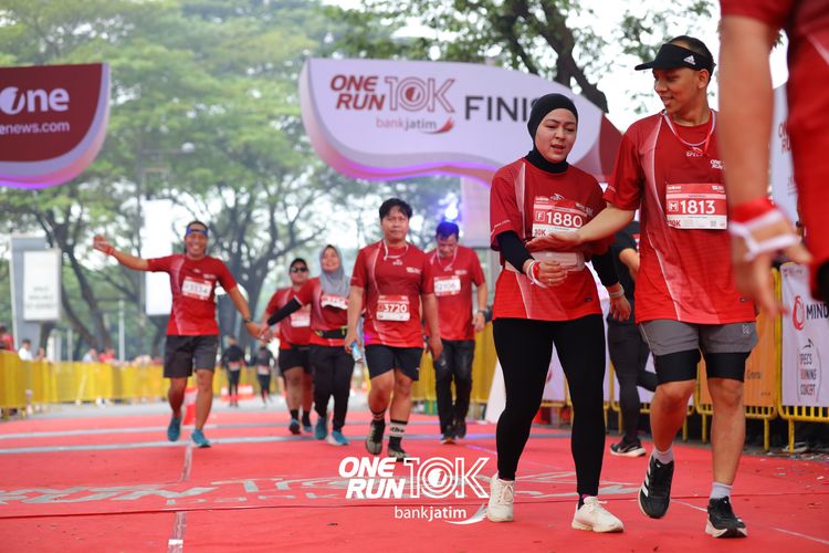 Race photo from ONE RUN 10 K