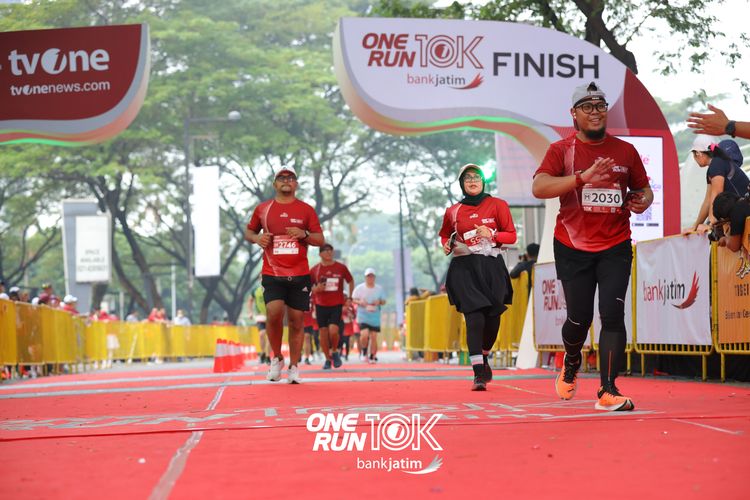 Race photo from ONE RUN 10 K