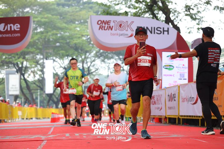 Race photo from ONE RUN 10 K