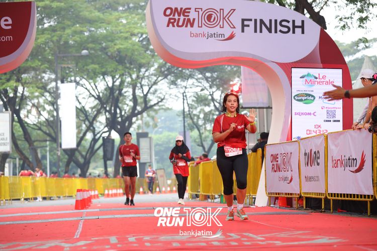 Race photo from ONE RUN 10 K