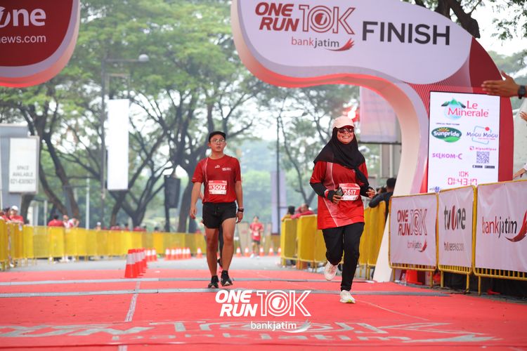 Race photo from ONE RUN 10 K