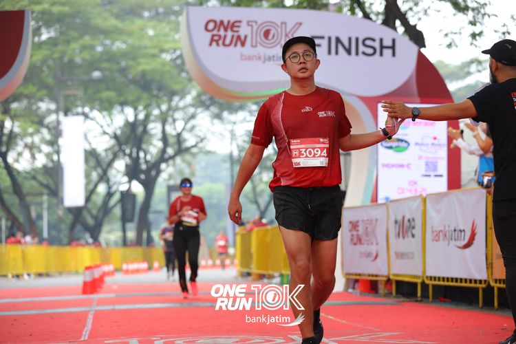 Race photo from ONE RUN 10 K