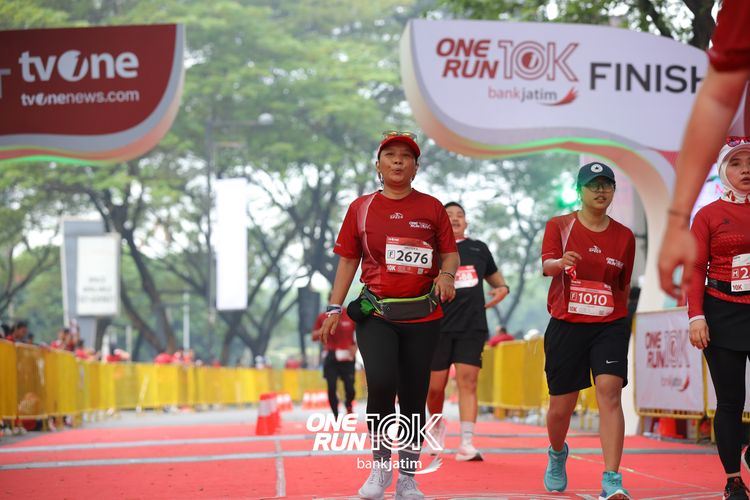 Race photo from ONE RUN 10 K