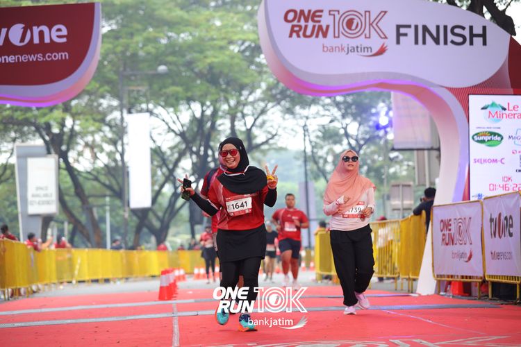 Race photo from ONE RUN 10 K