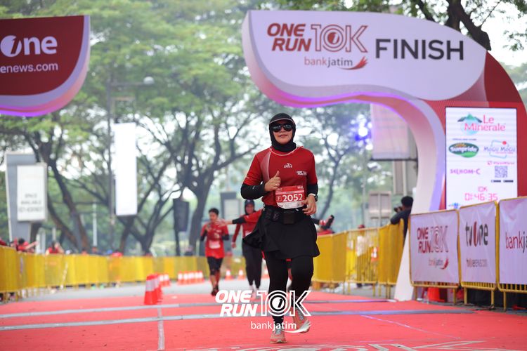 Race photo from ONE RUN 10 K