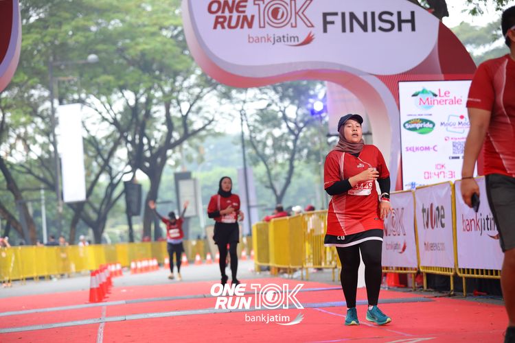 Race photo from ONE RUN 10 K