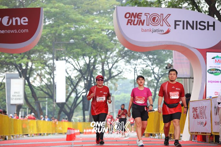 Race photo from ONE RUN 10 K