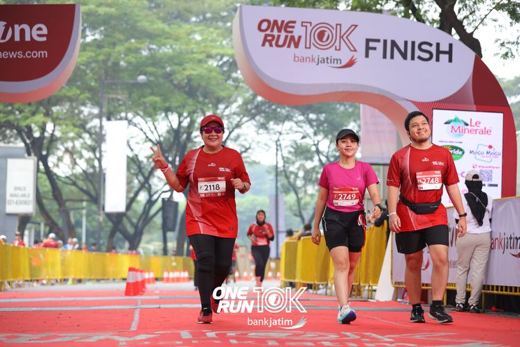 Race photo from ONE RUN 10 K