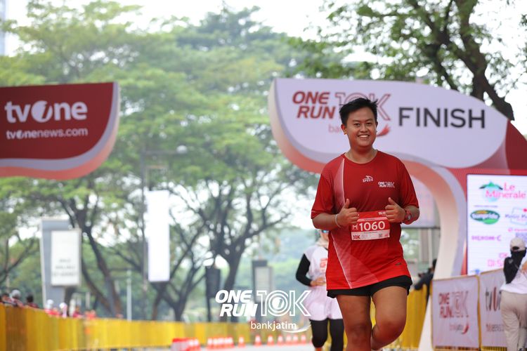 Race photo from ONE RUN 10 K