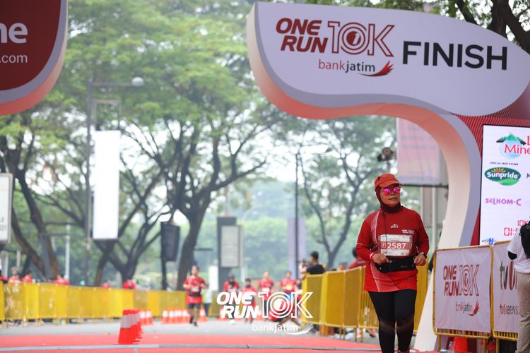 Race photo from ONE RUN 10 K