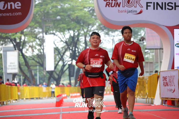 Race photo from ONE RUN 10 K