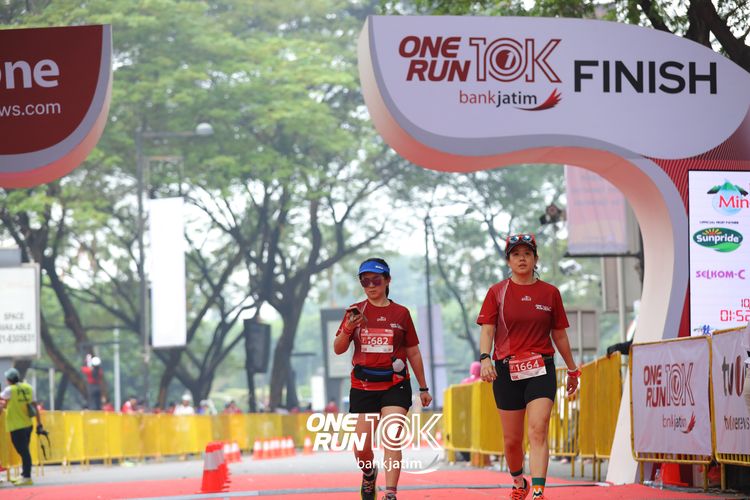 Race photo from ONE RUN 10 K
