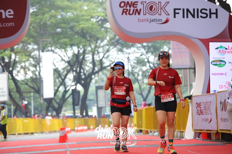 Race photo from ONE RUN 10 K