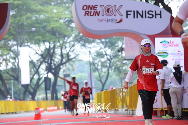 Race photo from ONE RUN 10 K