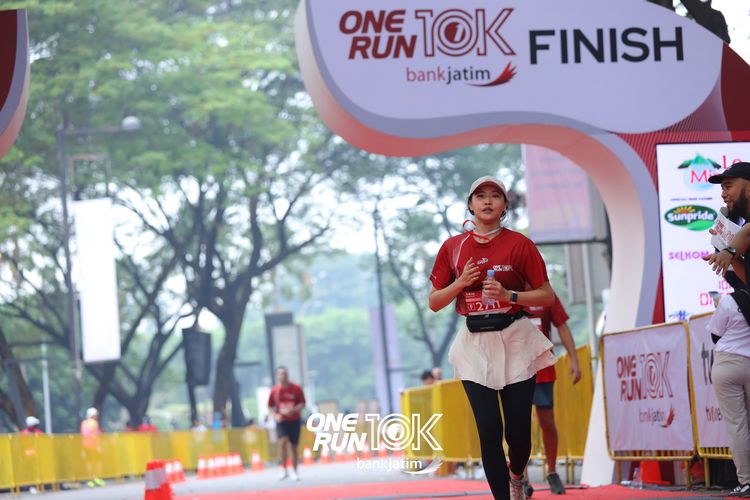 Race photo from ONE RUN 10 K