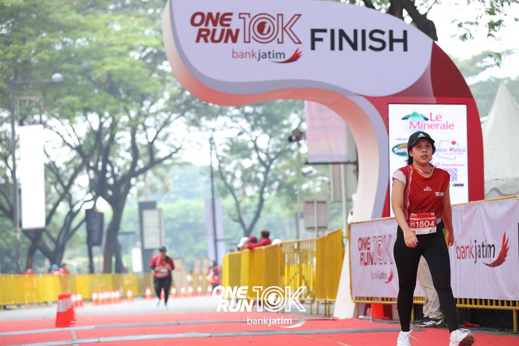 Race photo from ONE RUN 10 K