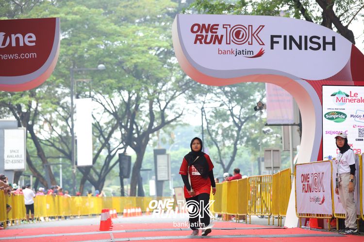 Race photo from ONE RUN 10 K